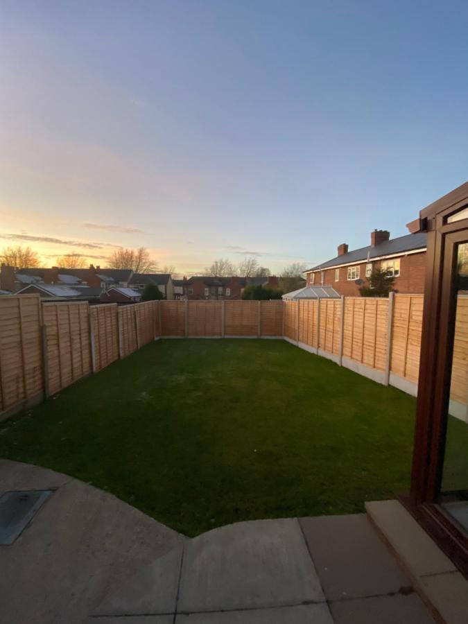 Вілла Hollemeadow Bloxwich Екстер'єр фото