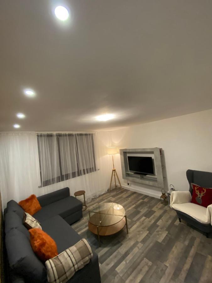 Вілла Hollemeadow Bloxwich Екстер'єр фото